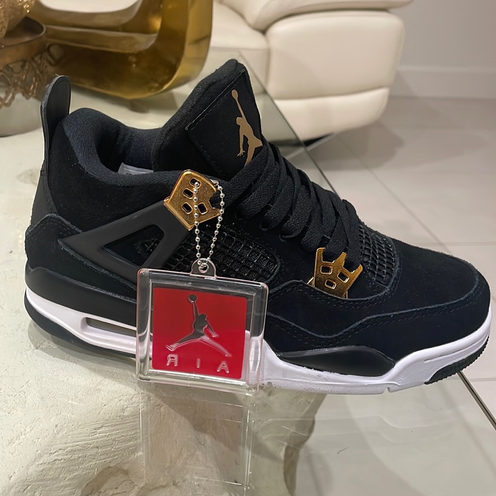 AIR JORDAN 4 RETRO ROYALTY